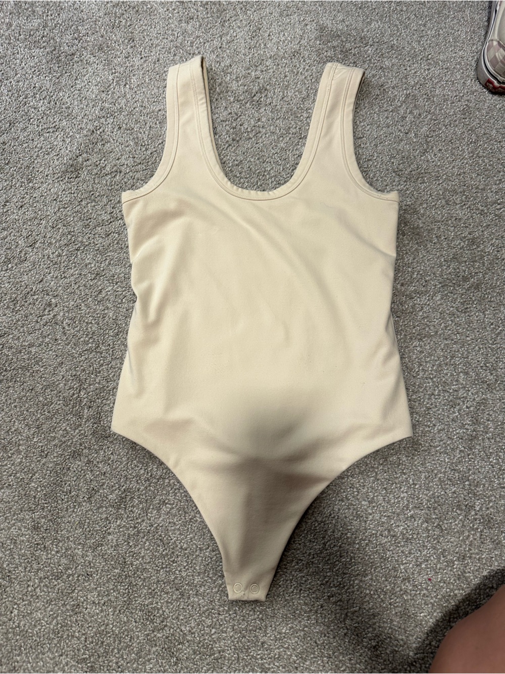 nuuds Neutral Scoop Neck Bodysuit in Light Cream